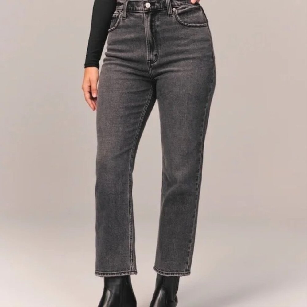 Abercrombie & Fitch Ankle Straight Ultra High Rise Jeans Size 30/10 Regular